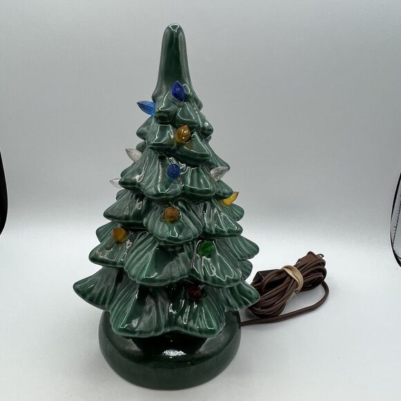 Vintage Green Ceramic Christmas Tree Lighted 10" One Piece Base Kitsch 70s - Picture 7 of 12